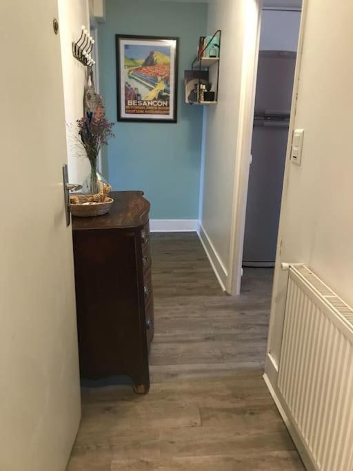Charmant Appartement Au Calme Avec Parking Besançon Kültér fotó
